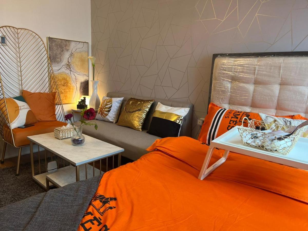 Cozy Studio Unit At Sun Residences Quezon City Buitenkant foto
