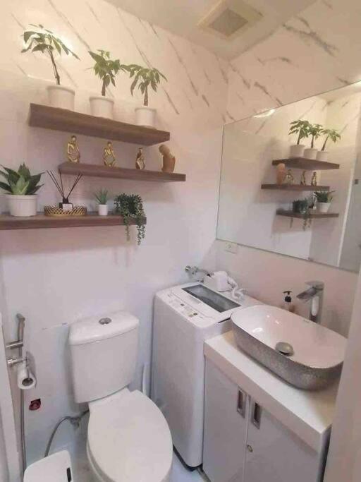 Cozy Studio Unit At Sun Residences Quezon City Buitenkant foto
