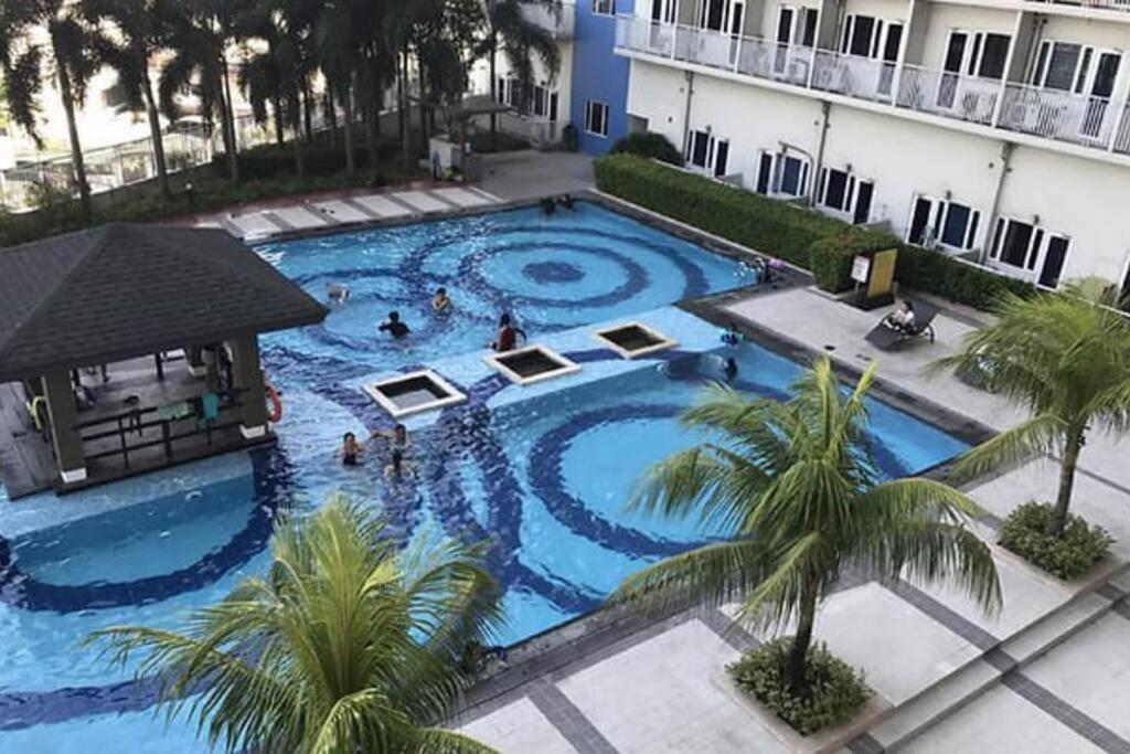 Cozy Studio Unit At Sun Residences Quezon City Buitenkant foto