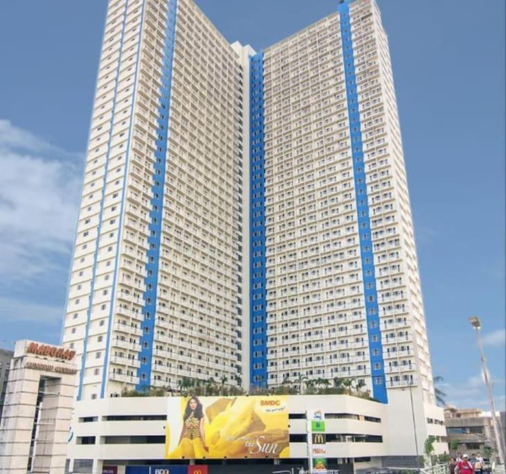 Cozy Studio Unit At Sun Residences Quezon City Buitenkant foto